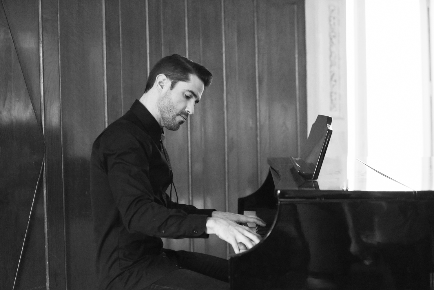 Ryan H Gray Photography is a published musician on piano and is a wedding photographer